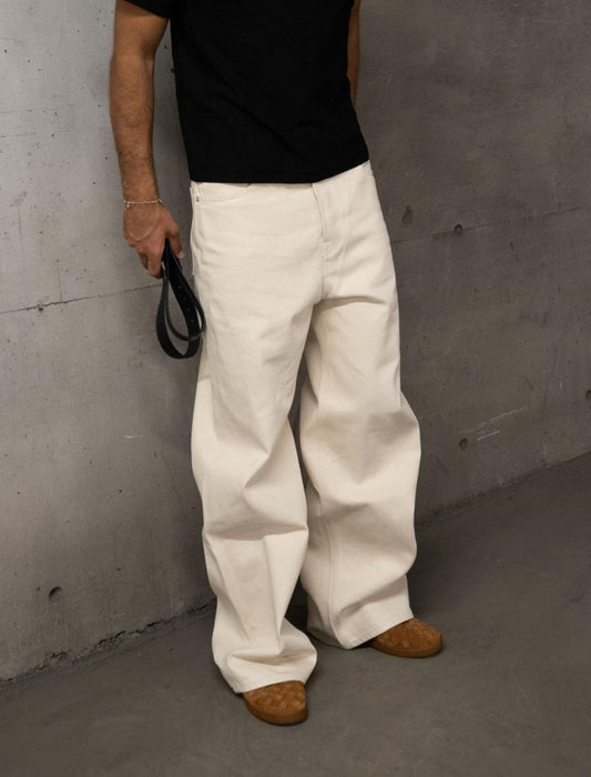 Comfort Fit Raw Jeans